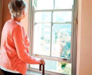 ayudas personas mayores que viven solas