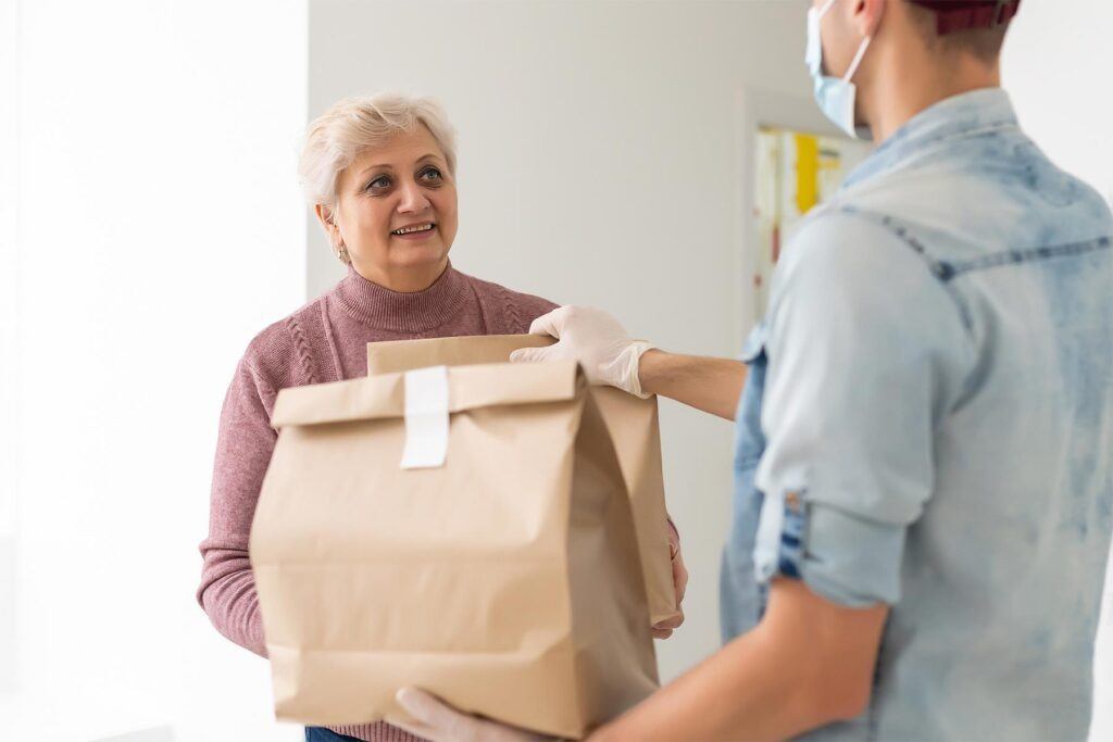 Comida a domicilio para personas mayores.