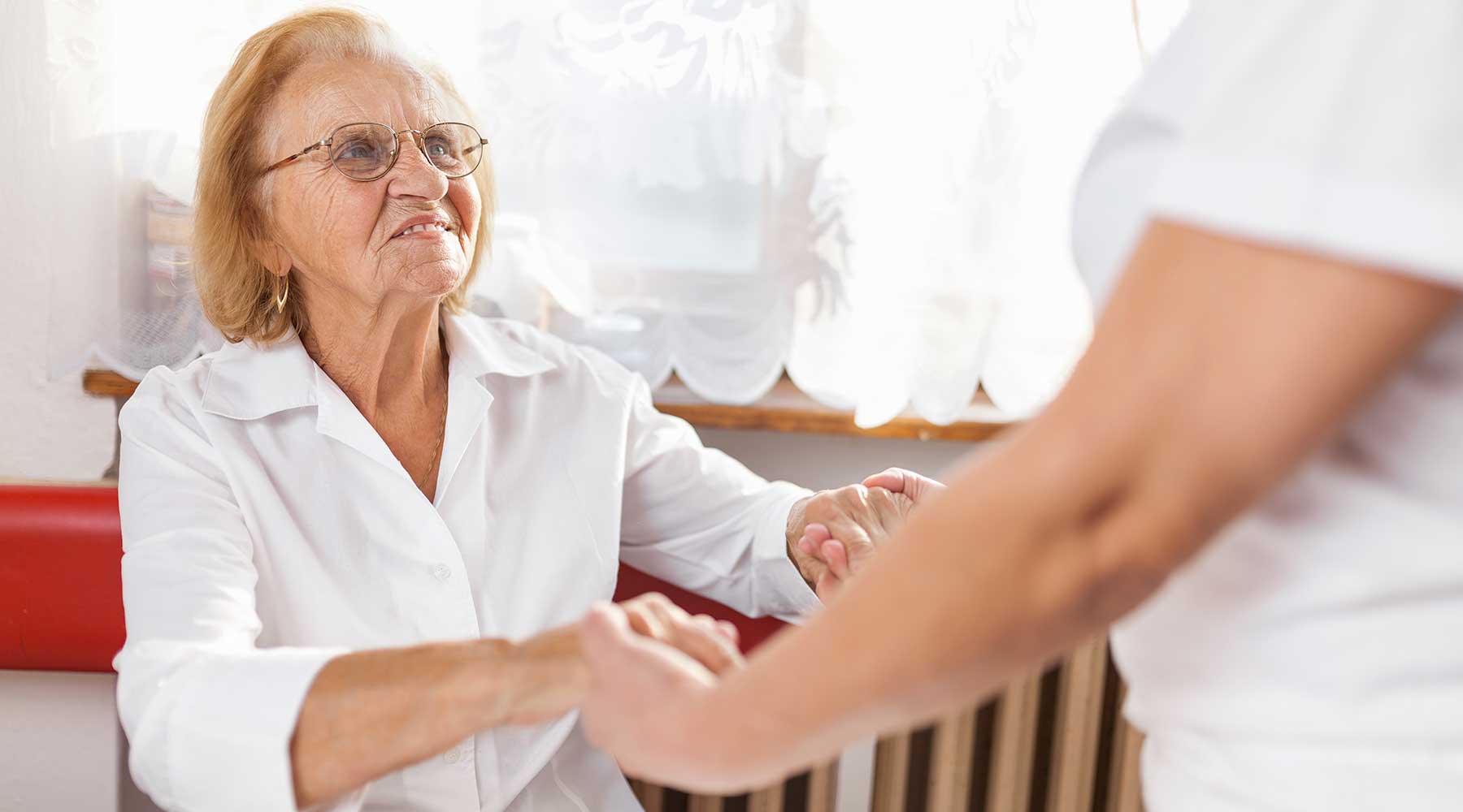 Solo se puede nombrar un tutor o curador si un tribunal escucha evidencia de que la persona carece de capacidad mental en algunas o todas las áreas de su vida.