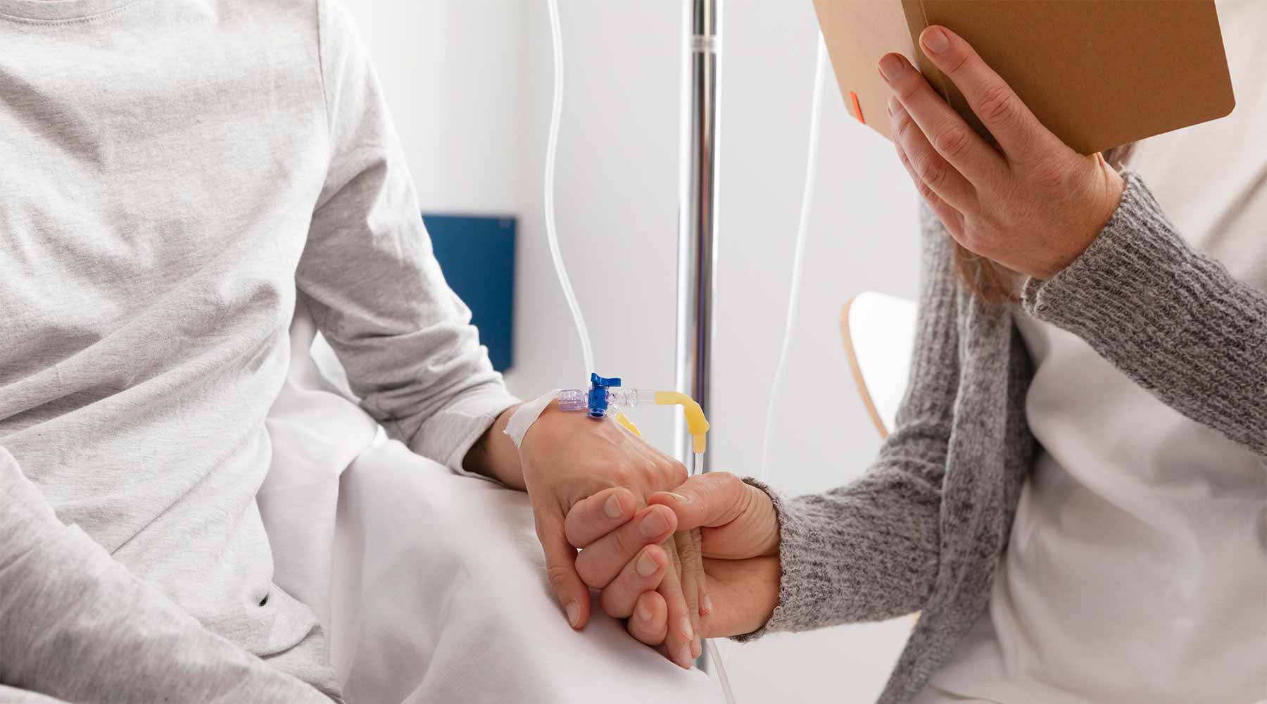 Los adultos mayores con enfermedad renal terminal que inician diálisis parecen morir a tasas más altas de lo que se pensaba anteriormente.