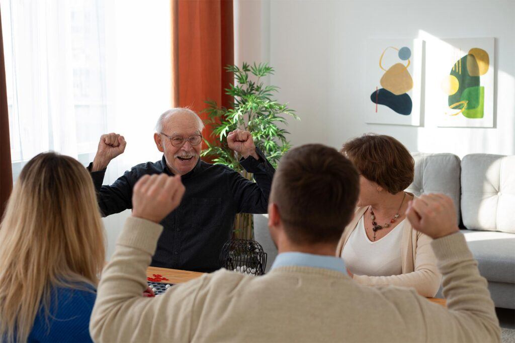 Dinámicas para personas mayores en residencias.