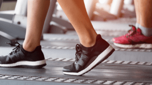 Zapatillas para personas mayores con pies hinchados