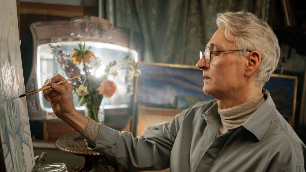 El arte terapia para adultos ofrece un camino hacia el autoconocimiento y el bienestar emocional a través de la creatividad y la expresión artística.