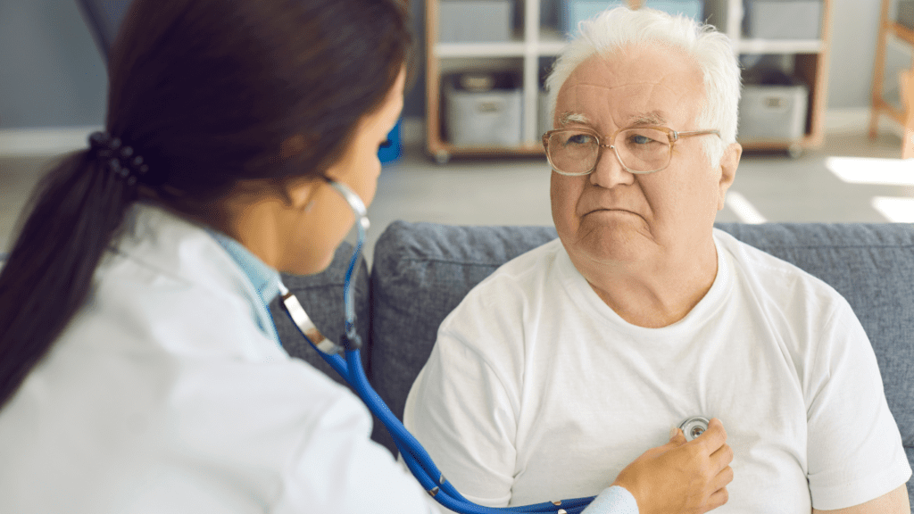 líquido en los pulmones en personas mayores